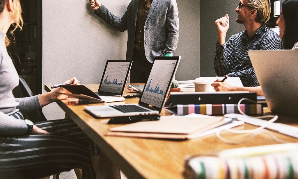 Onboarding pracownika – czym jest, etapy, przykłady